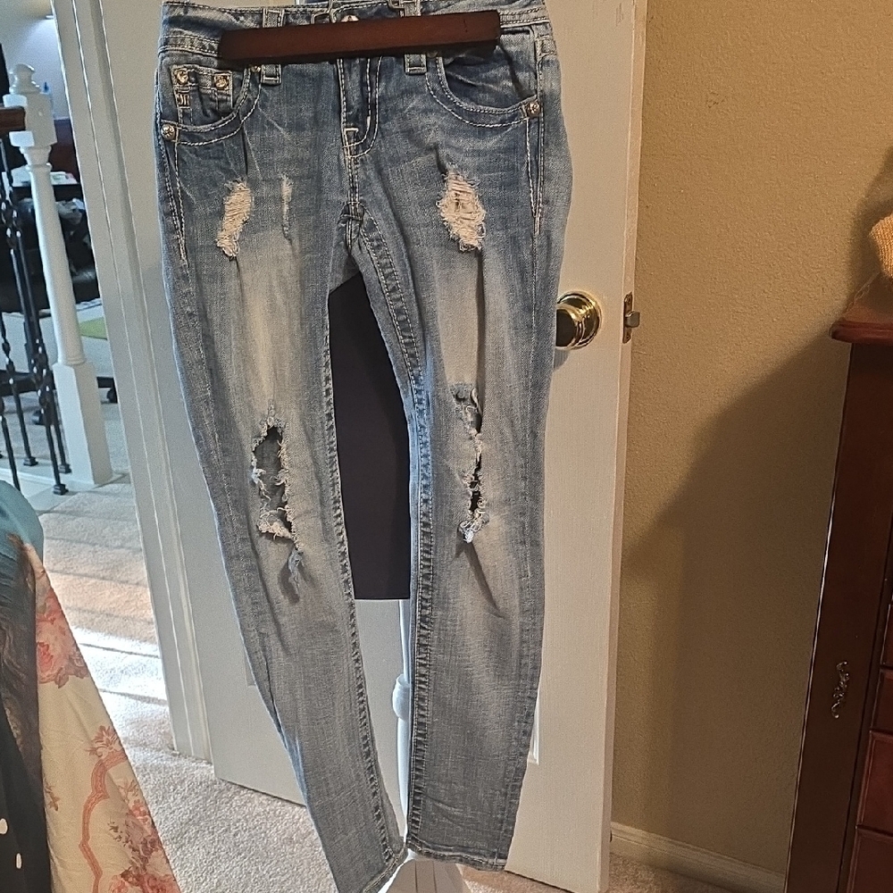 Distressed MISS ME SKINNY Blue Jeans